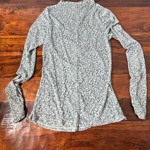Zella Womens Grey White Abstract Mesh‎ Long Sleeve Ruched Back Active Top Size S